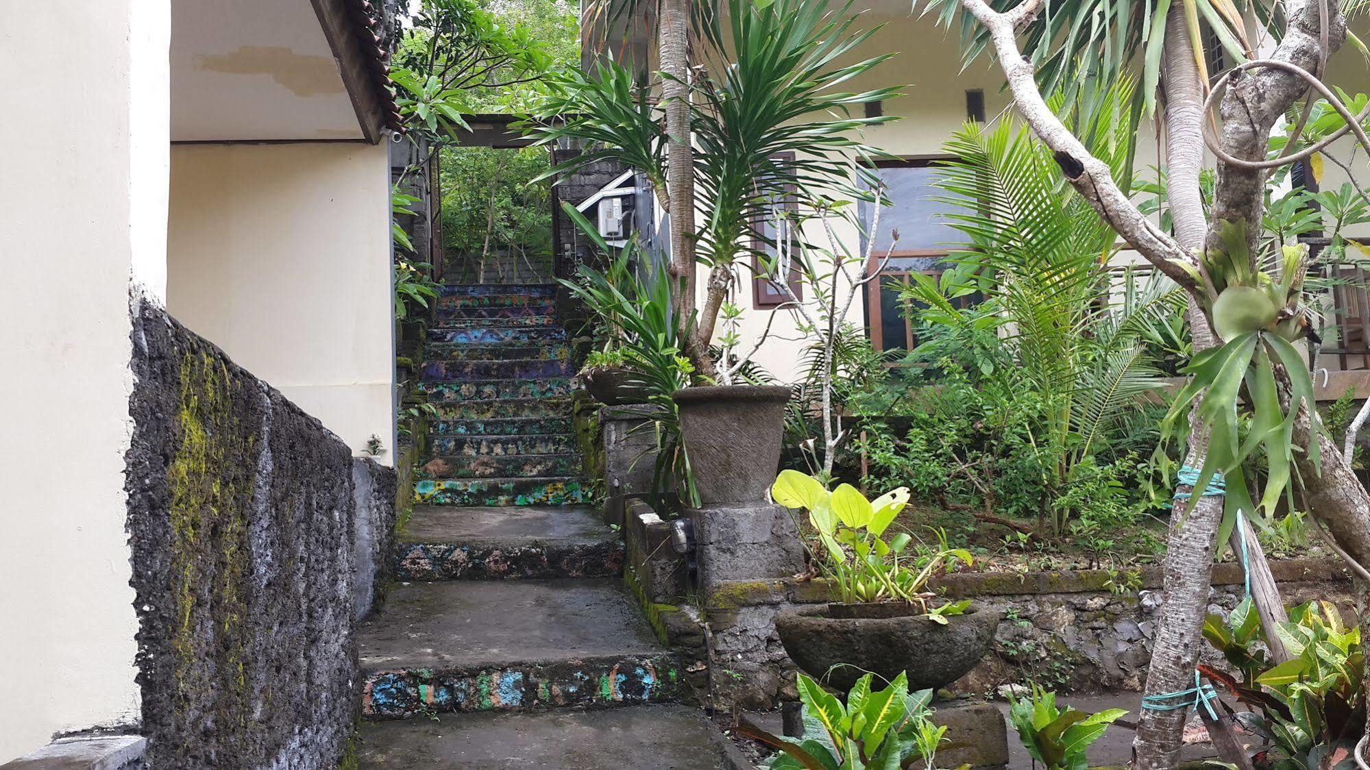 Belong Bunter Homestay Uluwatu Esterno foto